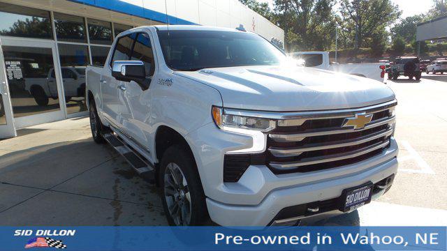 Photo of 2025 Iridescent Pearl Tricoat Chevrolet Silverado 1500