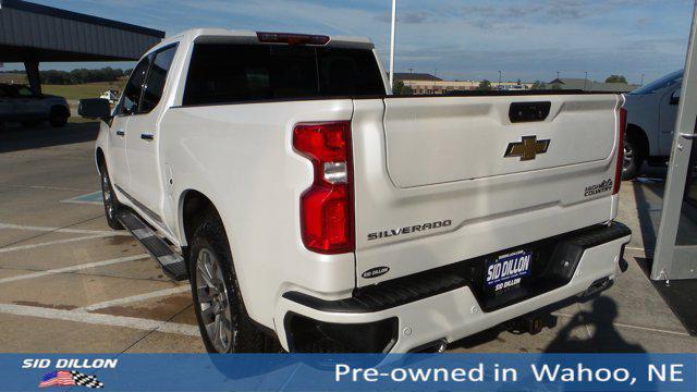 Photo of 2025 Iridescent Pearl Tricoat Chevrolet Silverado 1500