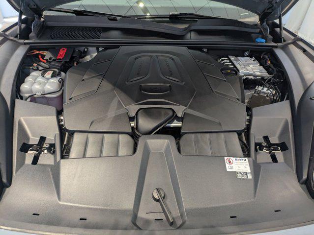 Photo of 2024 Arctic Grey Porsche Cayenne