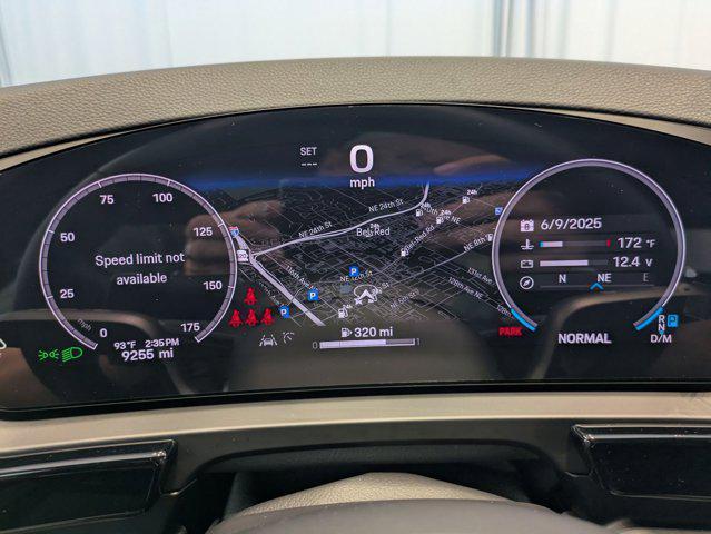 Photo of 2024 Arctic Grey Porsche Cayenne