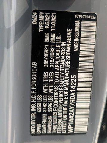Photo of 2024 Arctic Grey Porsche Cayenne