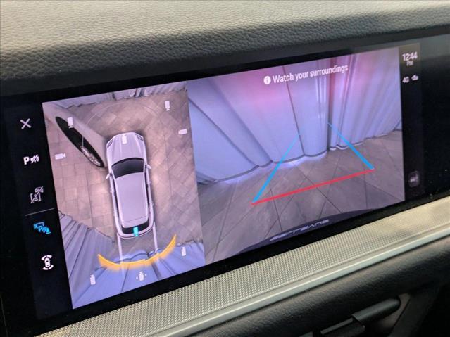 Photo of 2024 White Porsche Cayenne
