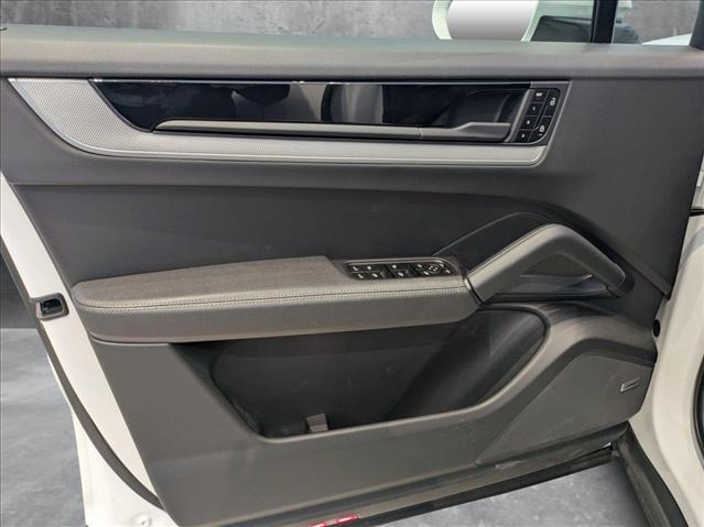 Photo of 2024 White Porsche Cayenne