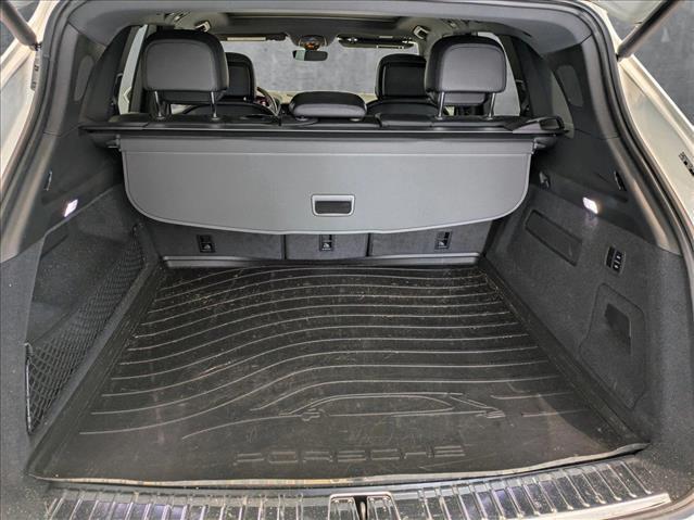 Photo of 2024 White Porsche Cayenne