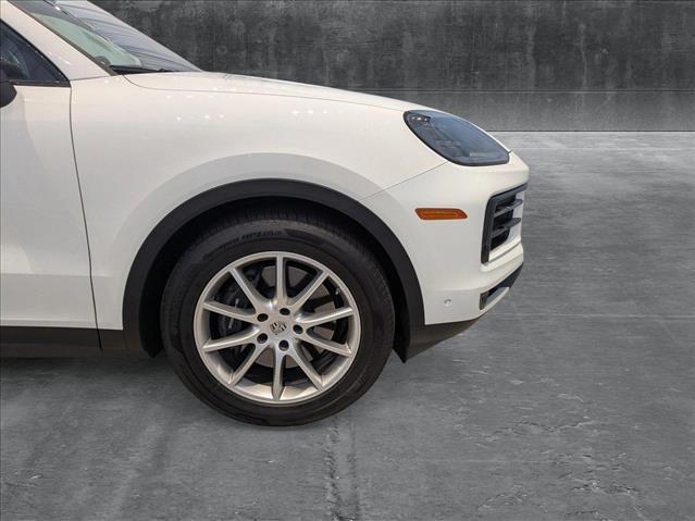 Photo of 2024 White Porsche Cayenne