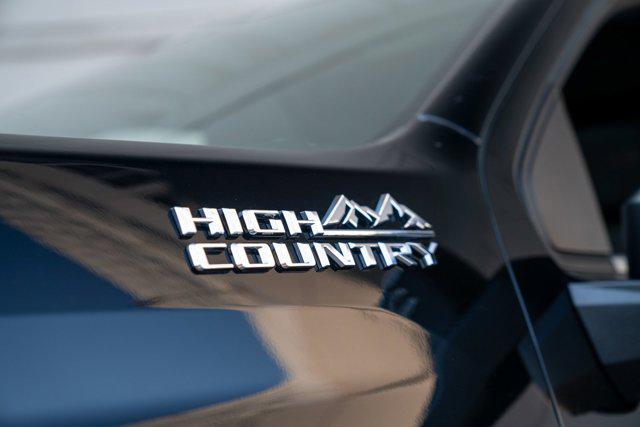 Photo of 2024 Black [Black] Chevrolet Silverado 2500