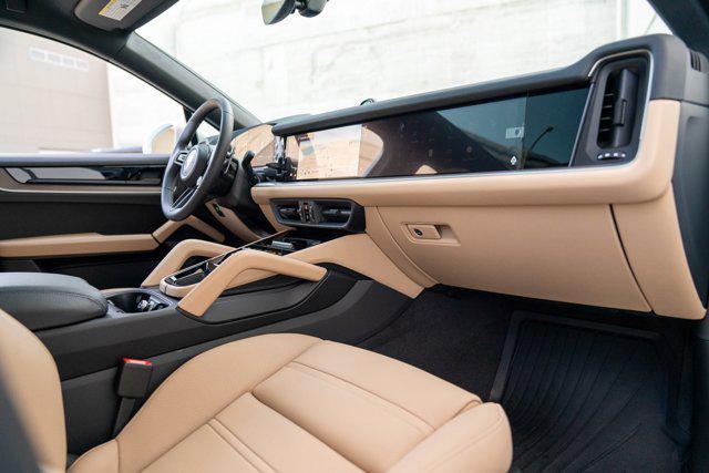 Photo of 2025 White Porsche Cayenne