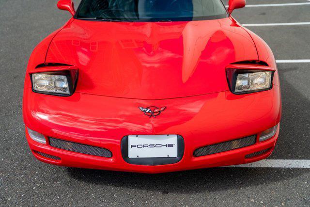 Photo of 2000 Torch Red Chevrolet Corvette