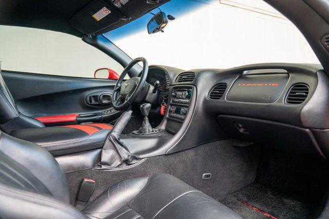 Photo of 2000 Torch Red Chevrolet Corvette