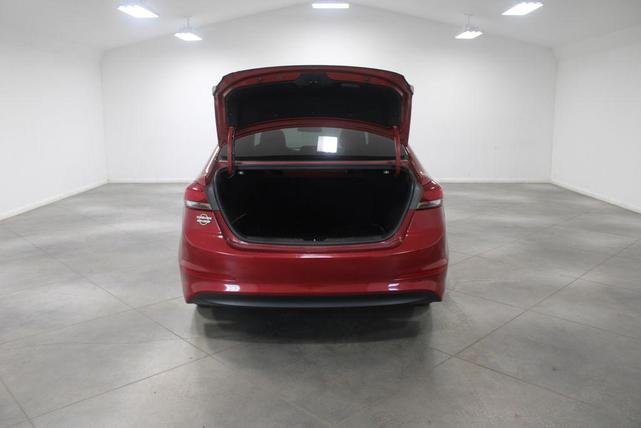 Photo of 2018 Scarlet Red Hyundai ELANTRA