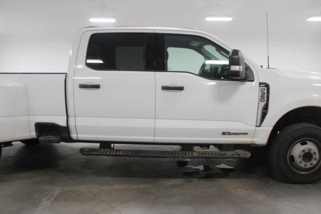 Photo of 2024 OXFORD WHITE Ford F-350
