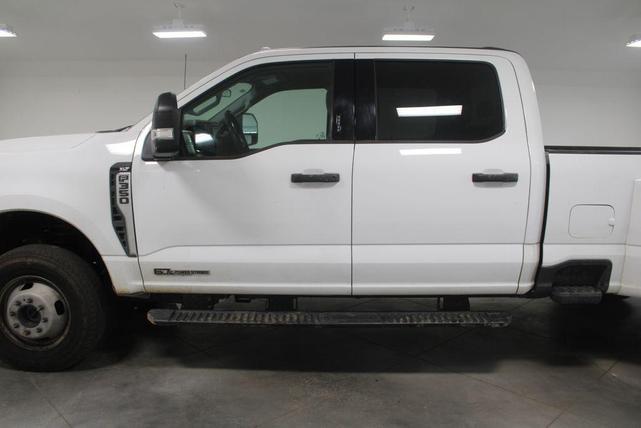Photo of 2024 OXFORD WHITE Ford F-350