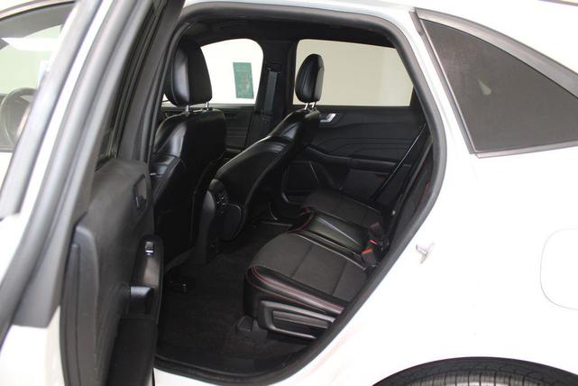 Photo of 2024 STAR WHITE METALLIC TRI-COAT Ford Escape