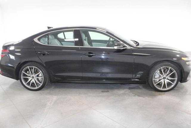 Photo of 2024 Vik Black Genesis G70