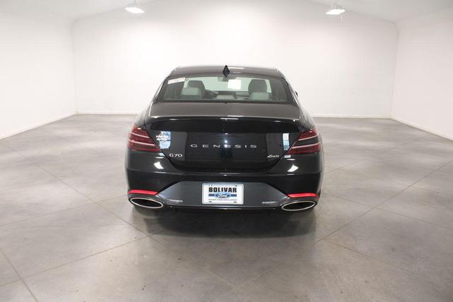 Photo of 2024 Vik Black Genesis G70