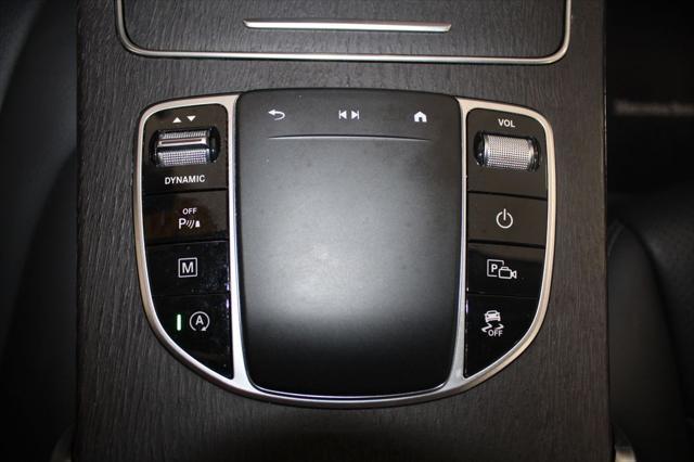 Photo of 2022 Graphite Gray Metallic Mercedes-Benz GLC 300