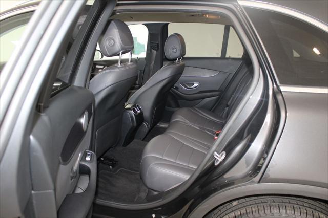 Photo of 2022 Graphite Gray Metallic Mercedes-Benz GLC 300