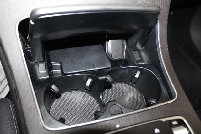 Photo of 2022 Graphite Gray Metallic Mercedes-Benz GLC 300