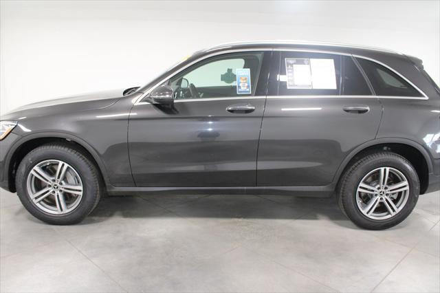 Photo of 2022 Graphite Gray Metallic Mercedes-Benz GLC 300