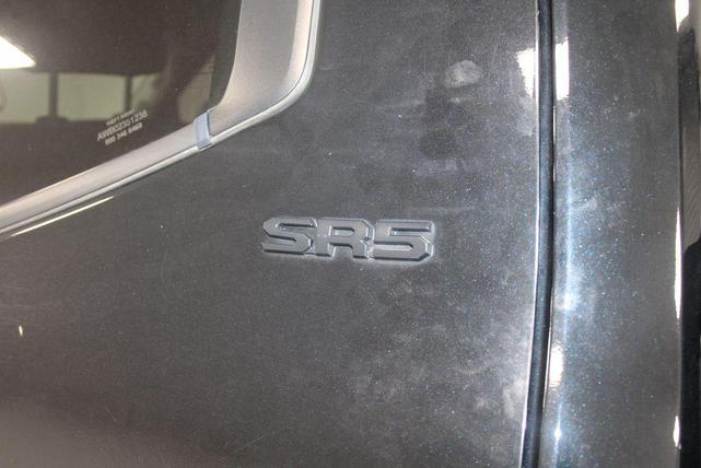 Photo of 2022 Midnight Black Metallic Toyota Tundra