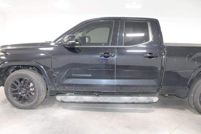 Photo of 2022 Midnight Black Metallic Toyota Tundra