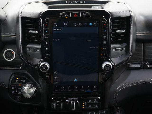 Photo of 2023 Diamond Black Crystal Pearlcoat RAM 1500