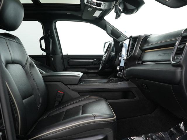 Photo of 2023 Diamond Black Crystal Pearlcoat RAM 1500
