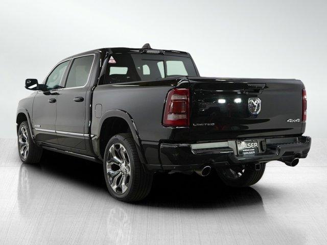 Photo of 2023 Diamond Black Crystal Pearlcoat RAM 1500