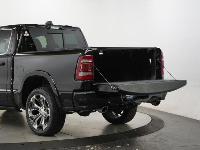 Photo of 2023 Diamond Black Crystal Pearlcoat RAM 1500
