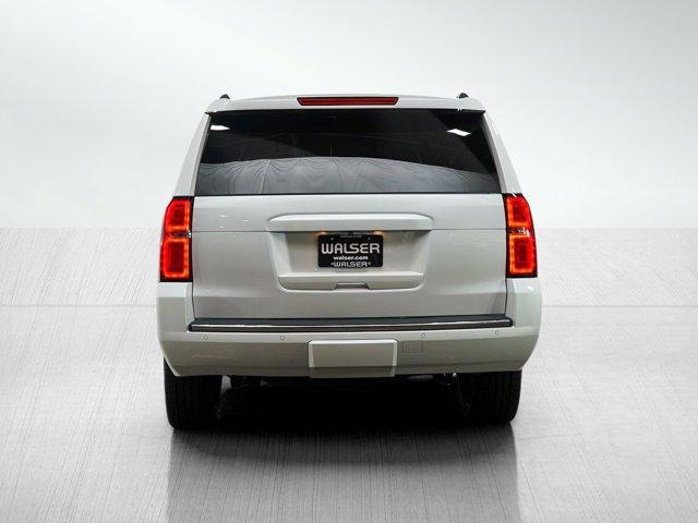 Photo of 2017 Iridescent Pearl Tricoat Chevrolet Suburban