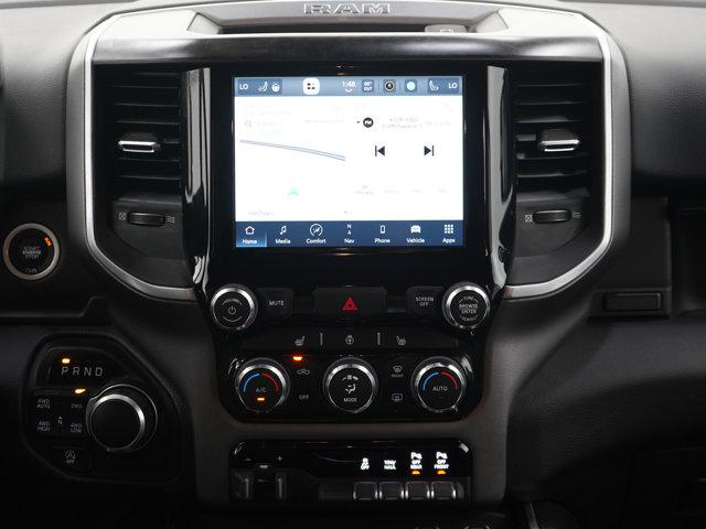 Photo of 2022 Diamond Black Crystal Pearlcoat RAM 1500