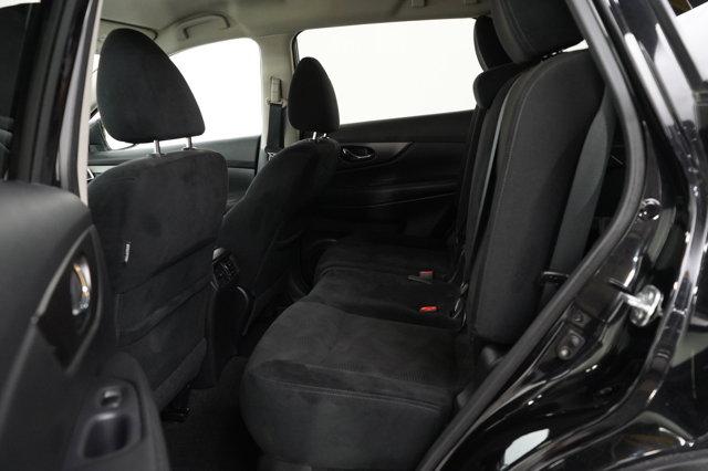 Photo of 2014 Super Black Nissan Rogue