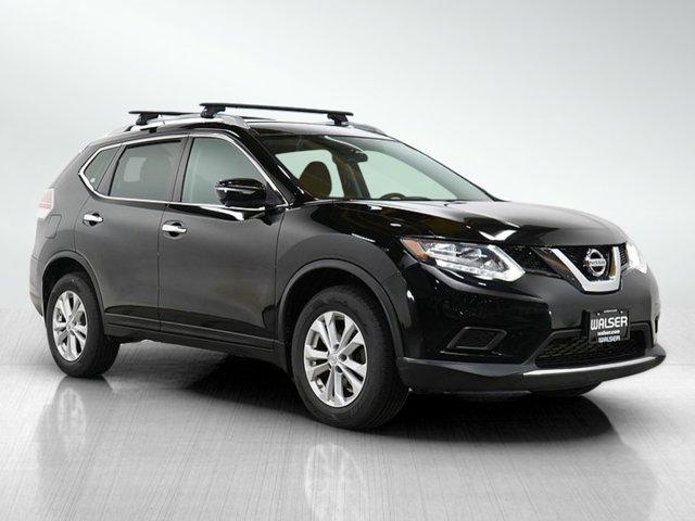 Photo of 2014 Super Black Nissan Rogue