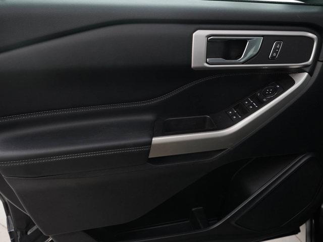 Photo of 2021 Black Ford Explorer