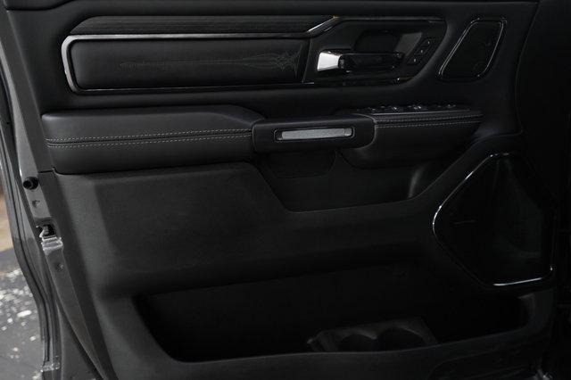 Photo of 2022 Granite Crystal Metallic Clearcoat RAM 1500