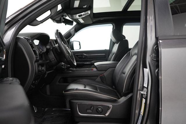 Photo of 2022 Granite Crystal Metallic Clearcoat RAM 1500