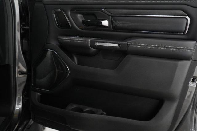 Photo of 2022 Granite Crystal Metallic Clearcoat RAM 1500