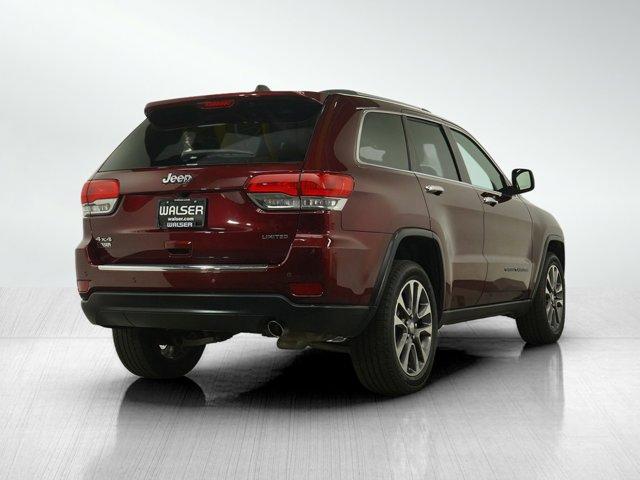 Photo of 2018 Velvet Red Pearlcoat Jeep Grand Cherokee