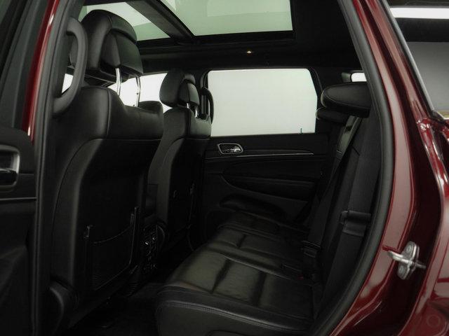 Photo of 2018 Velvet Red Pearlcoat Jeep Grand Cherokee