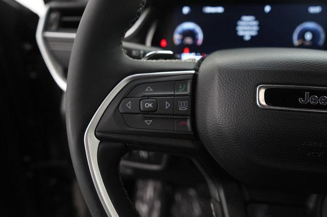 Photo of 2023 Baltic Gray Metallic Clearcoat Jeep Grand Cherokee L