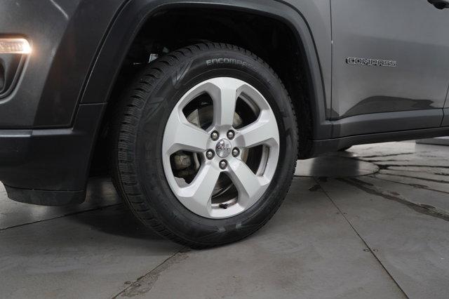 Photo of 2019 Granite Crystal Metallic Clearcoat Jeep Compass