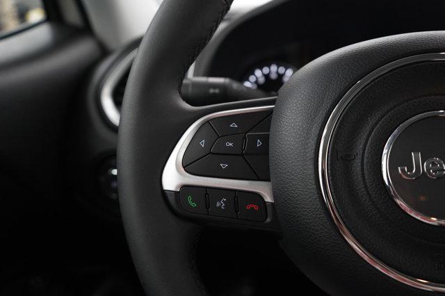 Photo of 2018 Alpine White Jeep Renegade
