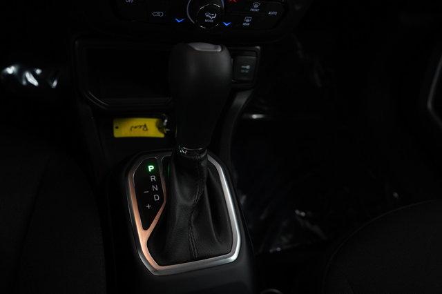 Photo of 2018 Alpine White Jeep Renegade