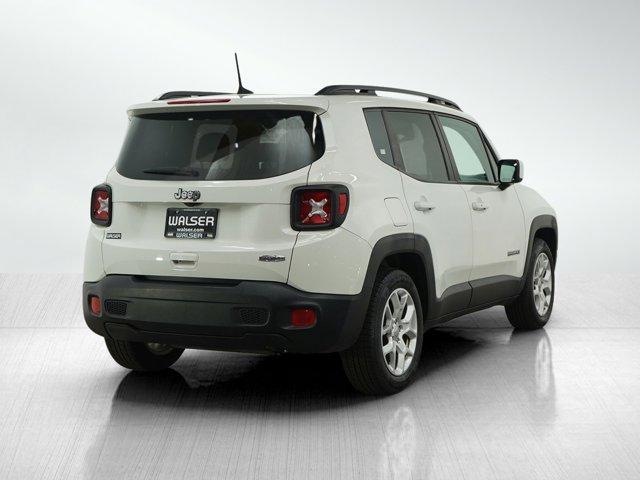Photo of 2018 Alpine White Jeep Renegade