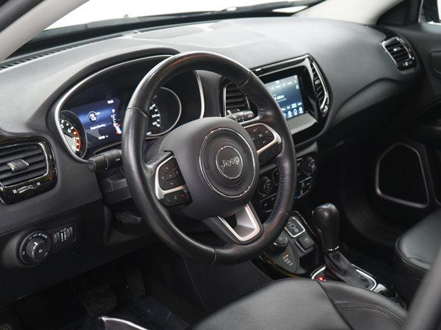 Photo of 2021 Diamond Black Crystal Pearlcoat Jeep Compass
