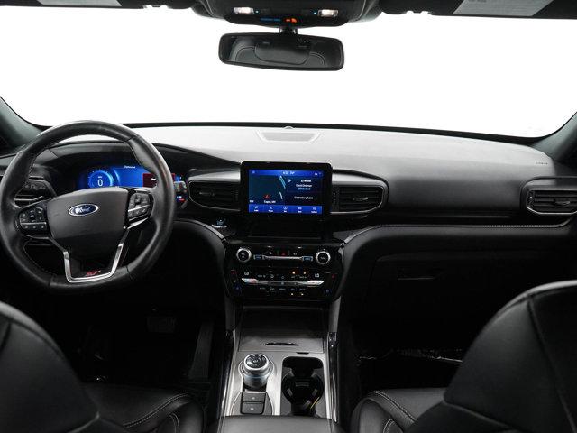 Photo of 2021 Star White Metallic Tri-Coat Ford Explorer