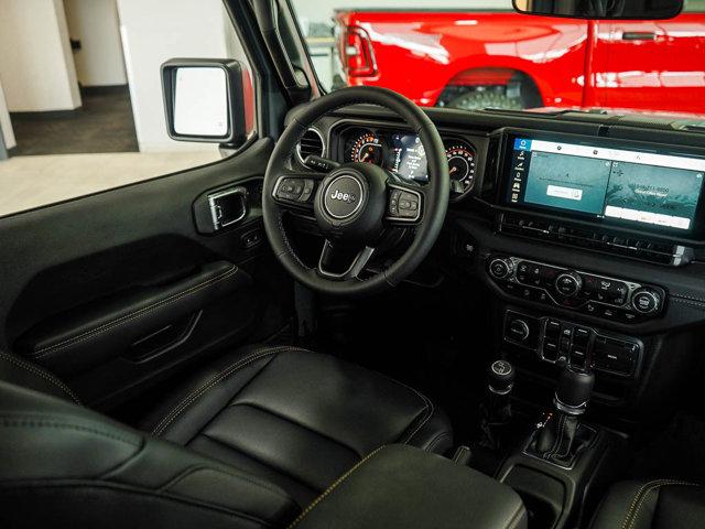 Photo of 2025 Anvil Clearcoat Jeep Gladiator