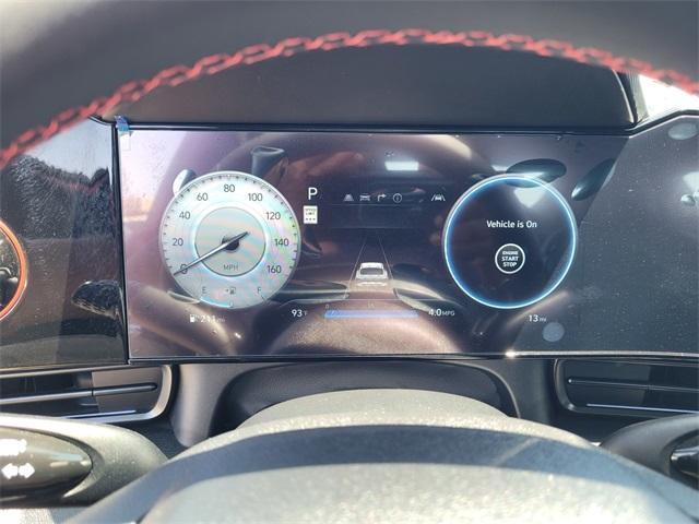 Photo of 2025 Red Hyundai ELANTRA