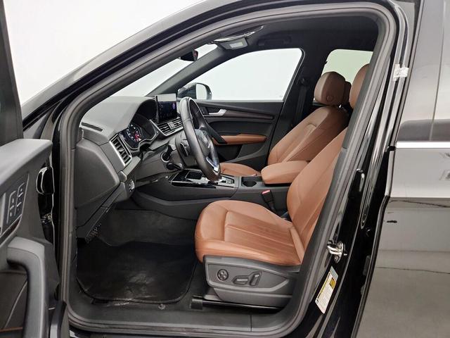 Photo of 2023 Black Audi Q5