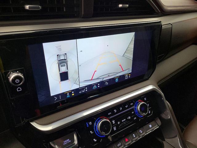 Photo of 2023 White GMC Sierra 1500